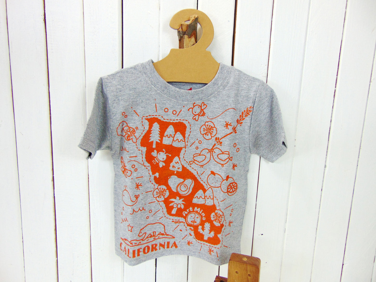 Toddler and Youth Short Sleeve Tee "California Map" Gray