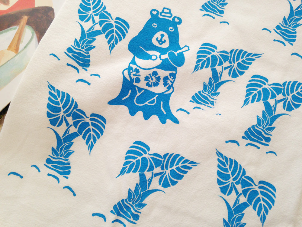 Art Mina Hawaiian bear tea towel