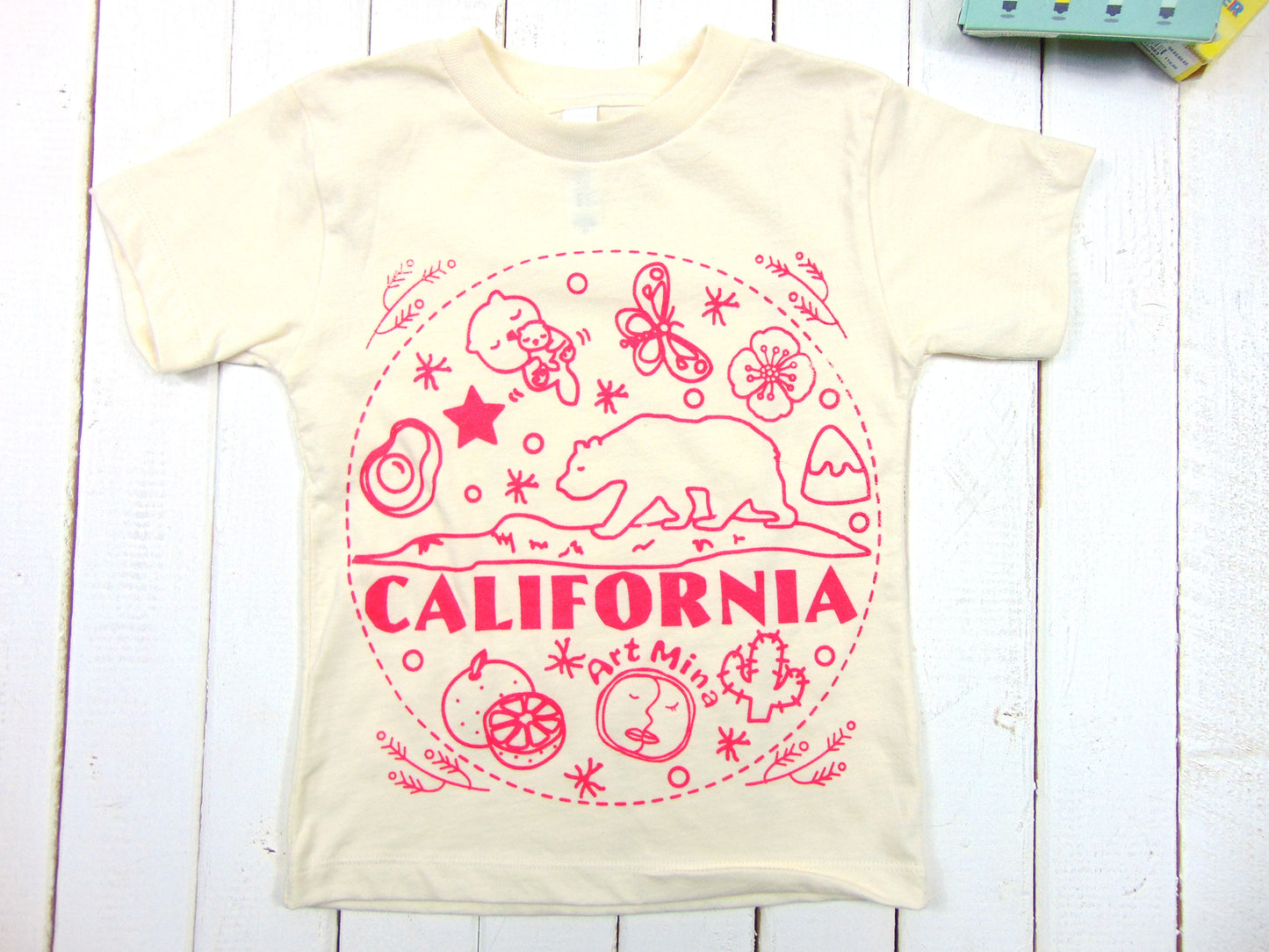 Art Mina California Pink Bear Kids Tee