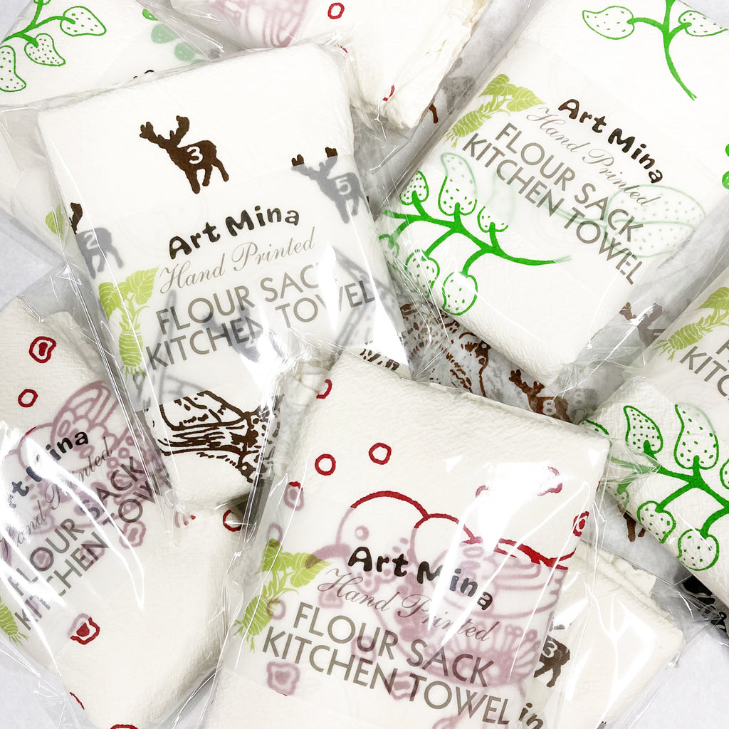 Enhance Your Gift-Giving: Flour Sack Towels in Stylish Packaging Sleeves and Clear Bags!
