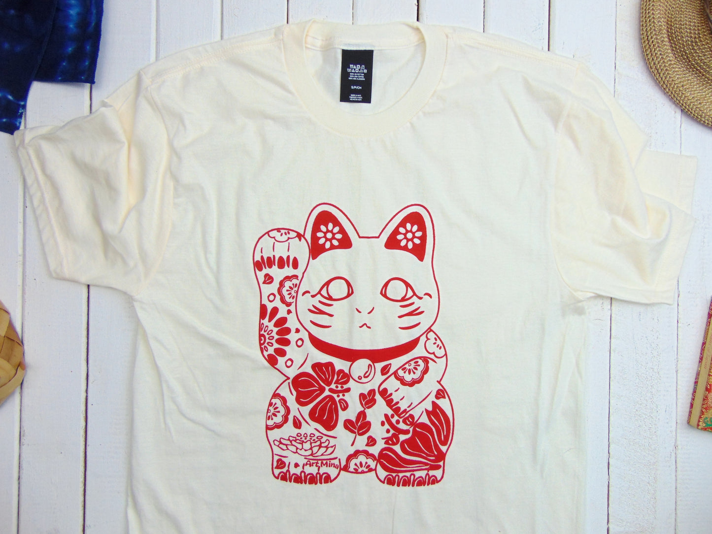 Kawaii Art Mina's lucky cat T-shirt