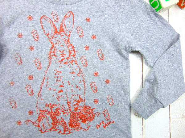 A photo of Art Mina Kids Long Sleeve T-shirt "Bunny Carrot"